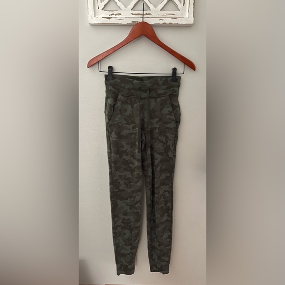 Lululemon Ready To Rulu Joggers 29” In Heritage Camo Dark Olive Green Size 2 - Picture 5 of 16